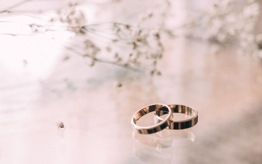 A Gem of a Love Story: How to Choose Meaningful Anniversary Jewelry